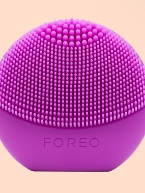 FOREO Facial Device